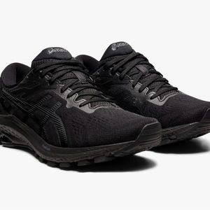 New! Asics GT-1000 Women’s size 9; Black/Black